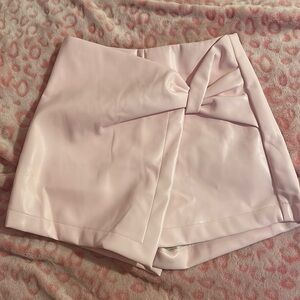 Francesca’s light pink skort